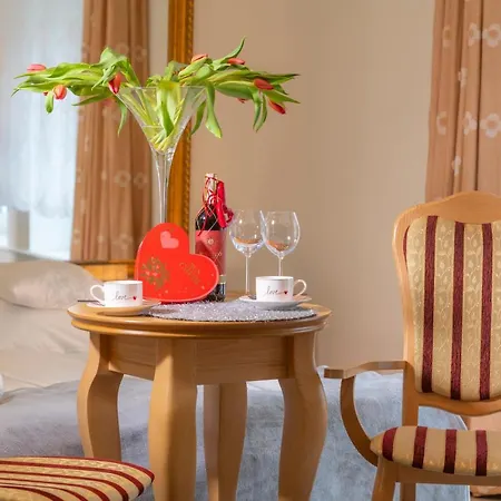 Murena I Restauracja Hotel Ustronie Morskie