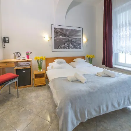 Hotel Murena I Restauracja