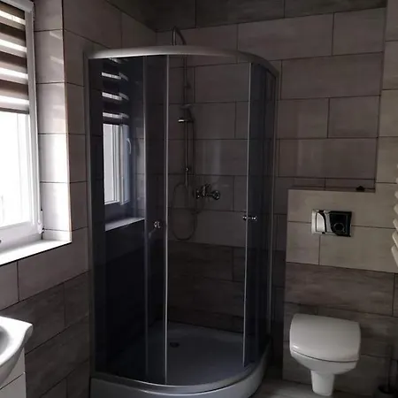 Neptun Nocleg ze śniadaniem *