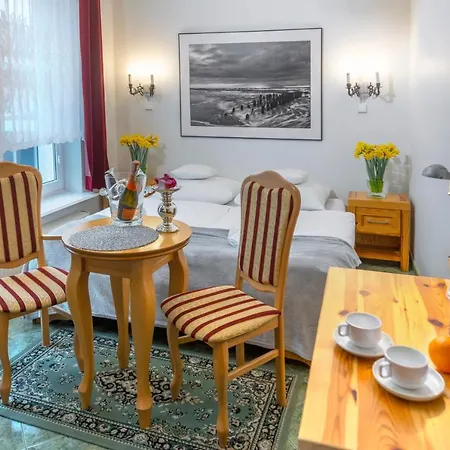 Murena I Restauracja Hotel Ustronie Morskie