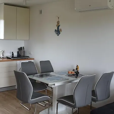 Apartment Domki Luksusowe Kapitan W Ustroniu Morskim *