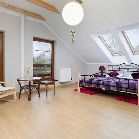 House 5 *