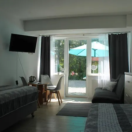 Bed & Breakfast Blekitne Tarasy *