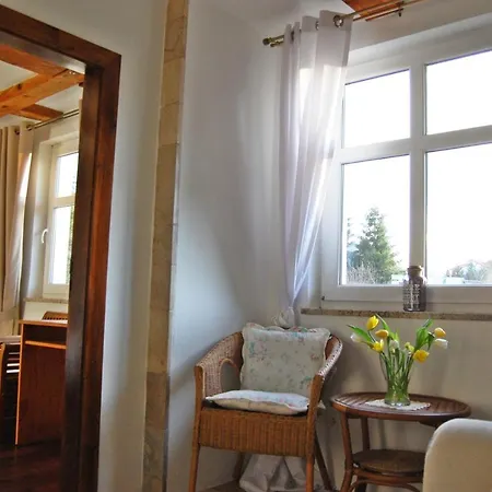 Apartment Oaza Pod Strzecha Klimatyczny Dom Z 3 Sypialniami Na Wylacznosc Z Kominkiem I Duzym Ogrodem Ustronie Morskie
