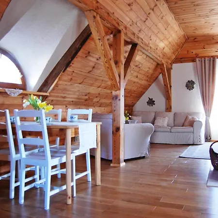 Apartment Oaza Pod Strzecha Klimatyczny Dom Z 3 Sypialniami Na Wylacznosc Z Kominkiem I Duzym Ogrodem *