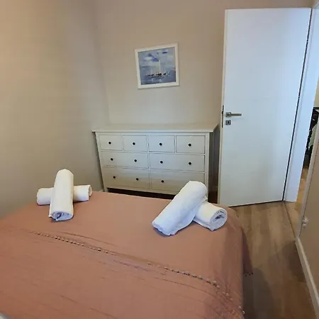 Waterline Apartment *