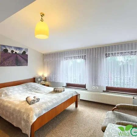 Garden 60m Od Plazy Homestay