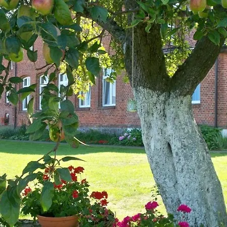Pod Jablonia Homestay Ustronie Morskie