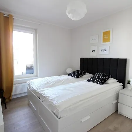 Ustronie Plaza Apartment *