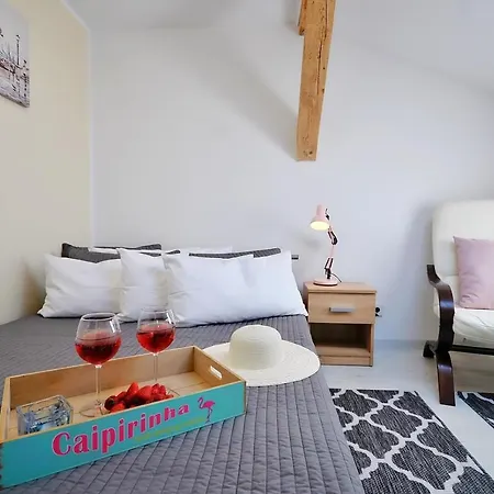 Plaza Apartment