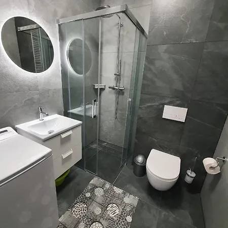 U Aleksandry Apartment