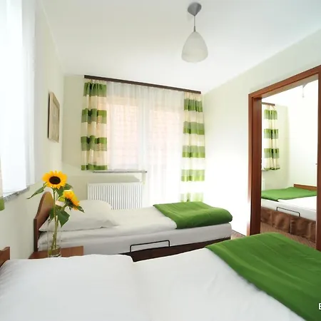 Noclegi-bajka Bed & Breakfast *