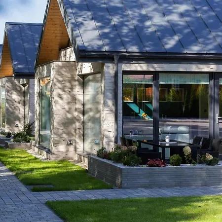 Year-round Houses, Holiday home *