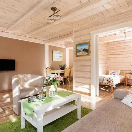 Comfortable Terraced House, Holiday home *