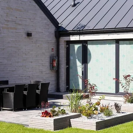 Holiday home Year-round Houses,