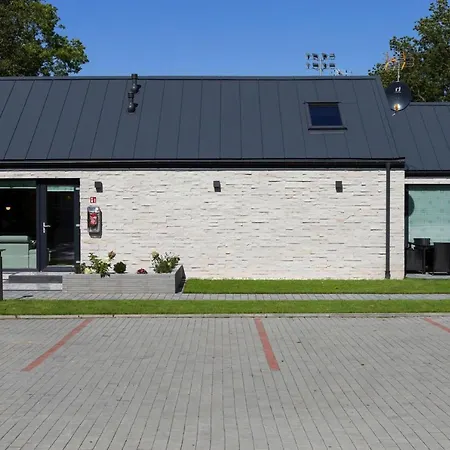 Holiday home Year-round Houses,