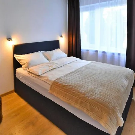 Comfortable, Large Villa, Ferienhaus