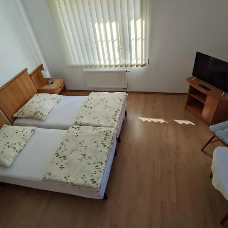 Homestay Goscinne - Lesna 8 Ustronie Morskie