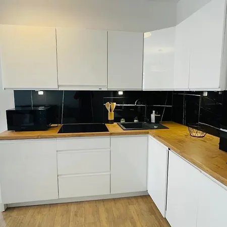 Na Wiejskiej Apartment *