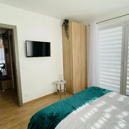 Na Wiejskiej Apartment