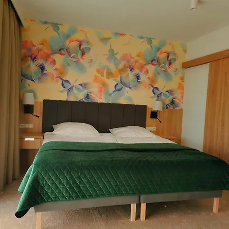 Skal Medi & Hotel 4*