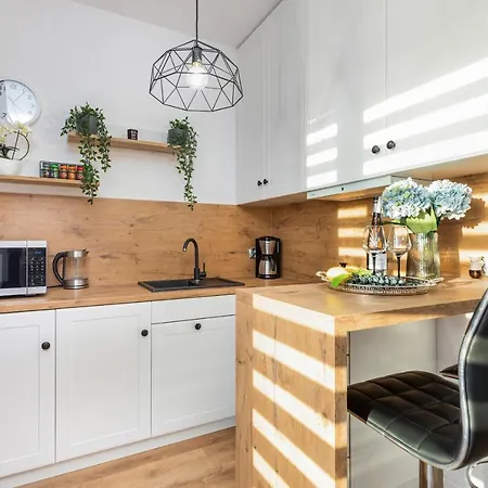 Blue Wave By Renters Apartment