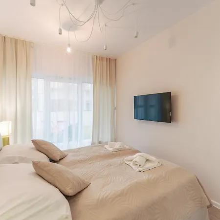 Ustronie 20 M Do Plazy Aparthotel *