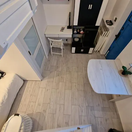 Vincent Apartment *