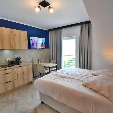 Apartment Right By The Sea,