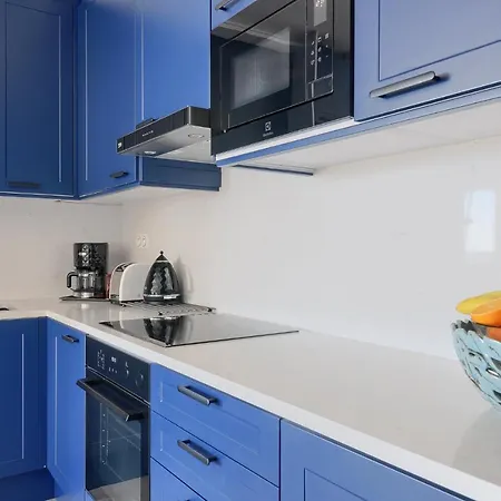 Szafirowy Z Bezposrednim Widokiem Na Morze- Nadmorski Luksus Apartment