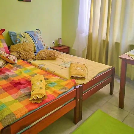Kolorowa Chata Guest house
