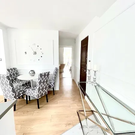 Smart Apartment *