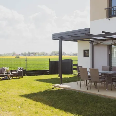 Sandland - - Wakacyjne Apartament Ustronie Morskie