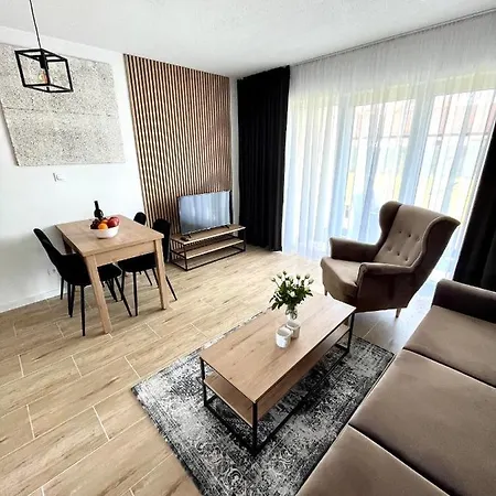 Kolejowa 28 Apartment *