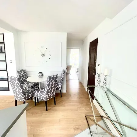 Smart Apartment *