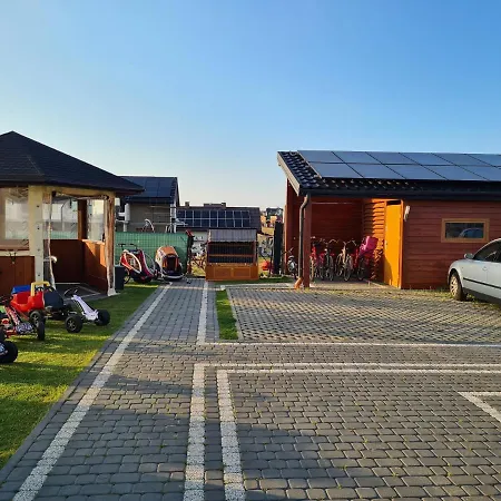 Apartment Domki Luksusowe Kapitan W Ustroniu Morskim *