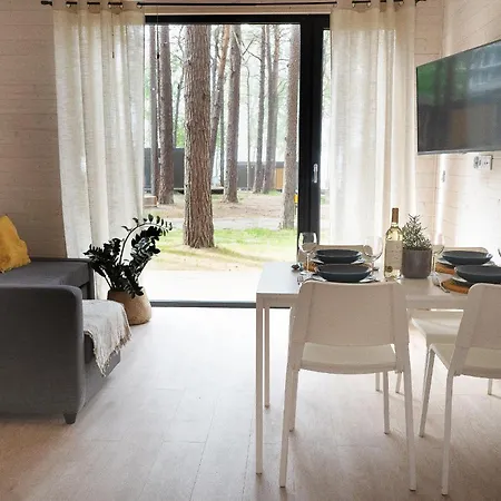 Resort Ustronie Park - *