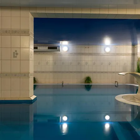 Wodnik Centrum Zdrowia I Rehabilitacji Hotel 3*