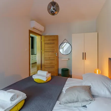 Ustronie 20 M Do Plazy Aparthotel *