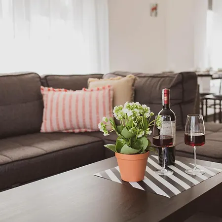 Apartment Sandland - -