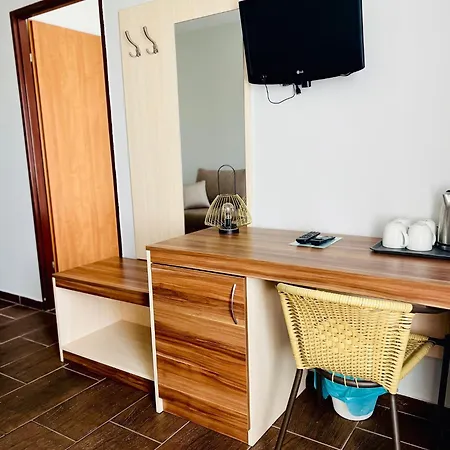 Wakacyjna Wioska Wczasy Rodzinne Hotel apartamentowy *