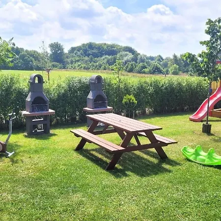 Holiday home Holzhaus In Mit Grill Und Garten