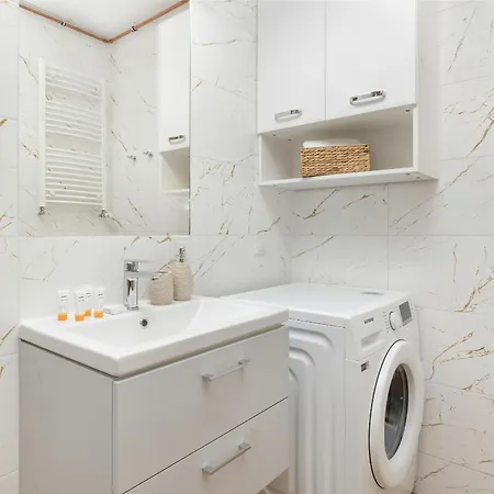 Nadmorski Z Parkingiem W Ustroniu Morskim By Renters Apartment