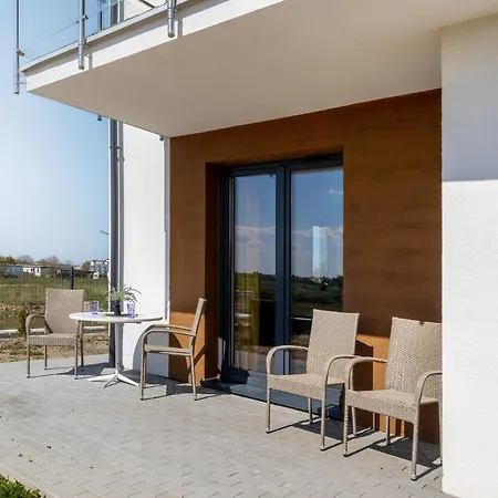 Apartment Nadmorski Z Parkingiem W Ustroniu Morskim By Renters Ustronie Morskie