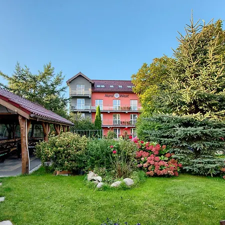 Homestay Nord-west I Restauracja Tawerna Kubryk