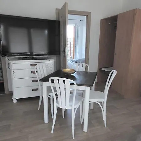 Wieniotowo Przy Lesie I Plazy Ap Am Wald Und Apartment Ustronie Morskie