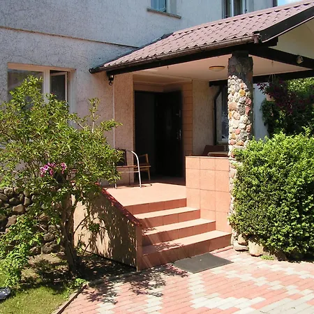 Guest house Upaniani *