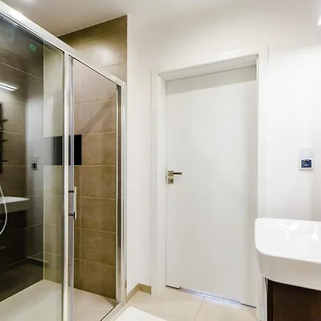 Equilibrium Apartment