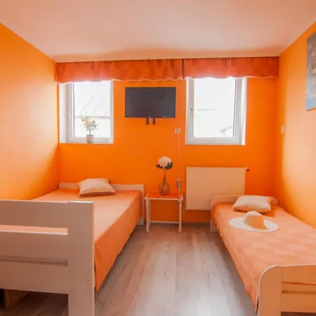 Wynajem Apartamentow I Pokoi. Apartment