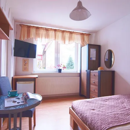 Wynajem Apartamentow I Pokoi. *